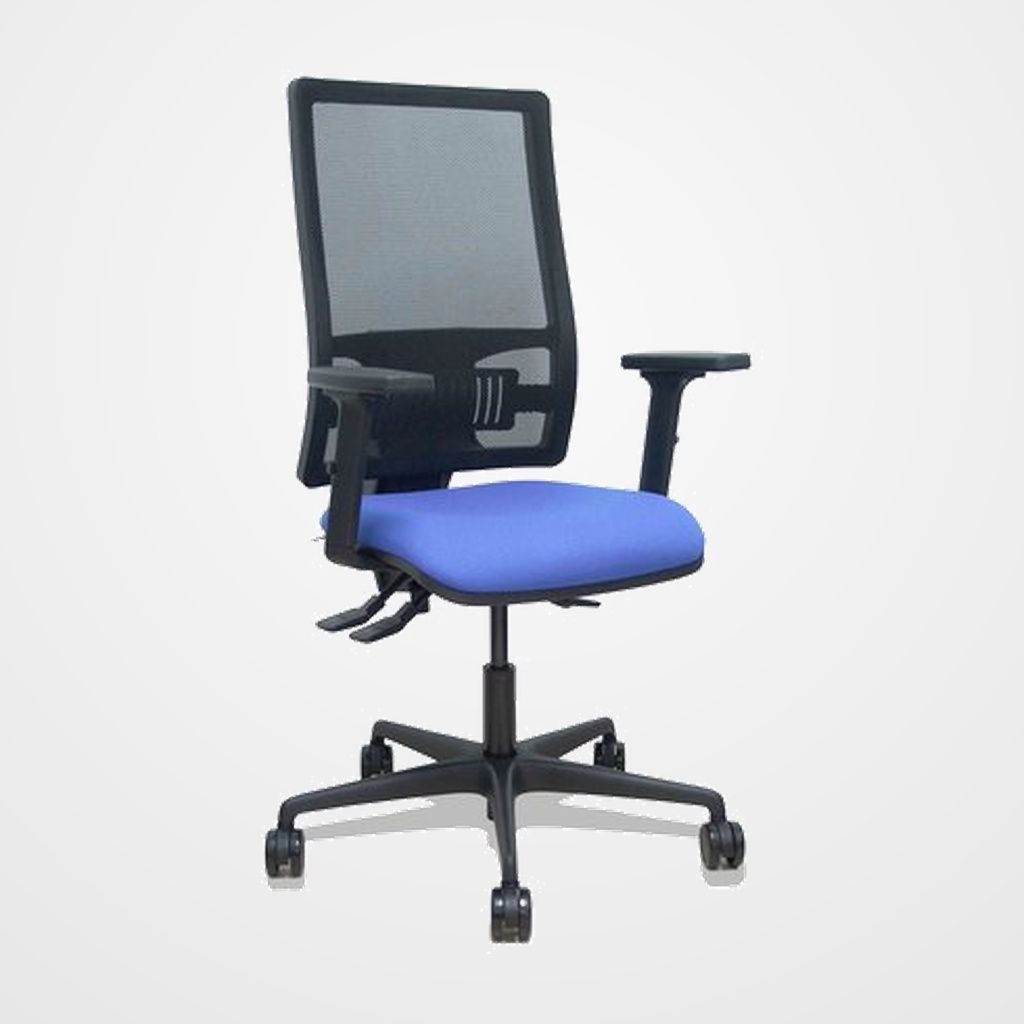 SILLA PIQUERAS Y CRESPO BORMATE BRAZOS 2D Y APOYO LUMBAR REGULABLES MECANISMO ASINCRO RUEDAS NYLON de 65 RESPALDO DE MALLA NEGRA Y ASIENTO TAPIZADO BALI AZUL CLARO