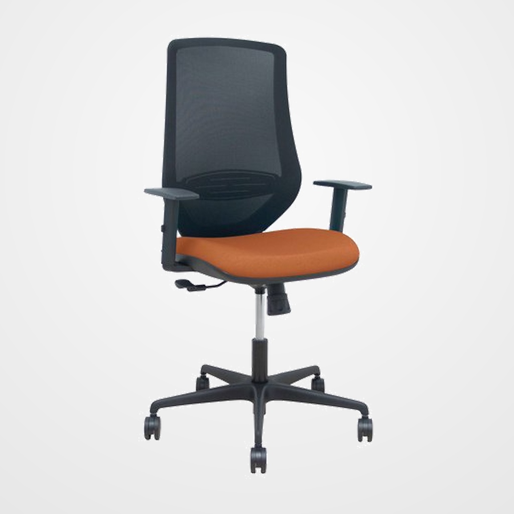 SILLA PIQUERAS Y CRESPO MARDOS BRAZOS REGULABLES ERGONOMICA MECANISMO BASCULANTE RESPALDO MALLA NEGRA ASIENTO TAPIZADO BALI MARRON