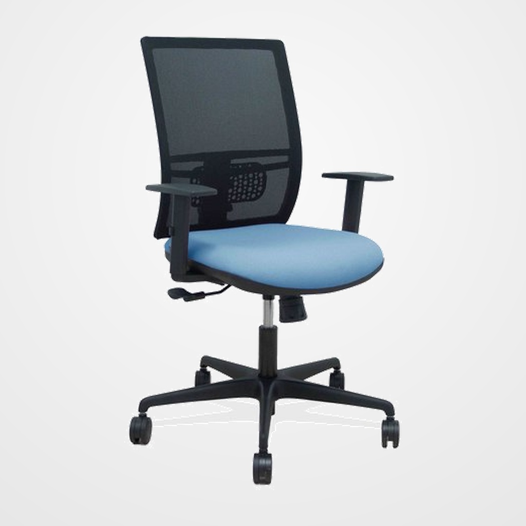 SILLA PIQUERAS Y CRESPO YUNQUERA BRAZOS REGULABLE ERGONOMICA MECANISMO SINCRO RESPALDO MALLA NEGRA ASIENTO TAPIZADO BALI AZUL CIELO