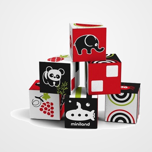 JUEGO MINILAND FIRST SENSES SET 6 CUBOS APILABLES TEXTURA ESPONJOSA Y CON SONAJERO (0-18 MESES)