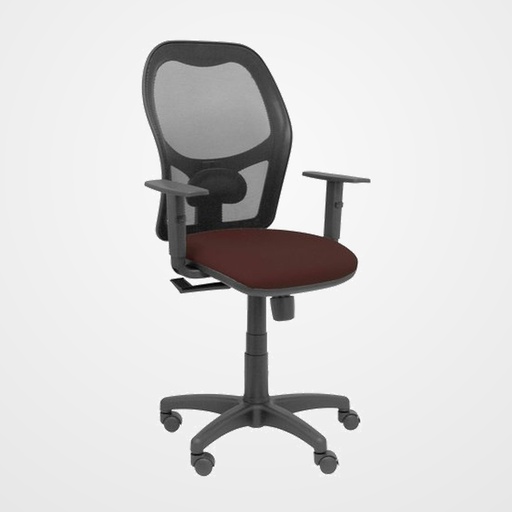 SILLA PIQUERAS Y CRESPO ALOCEN BRAZOS REGULABLES MECANISMO SINCRO REFUERZO LUMBAR RUEDAS NYLON RESPALDO MALLA NEGRA TRANSPIRABLE Y ASIENTO TAPIZADO BALI MARRON OSCURO