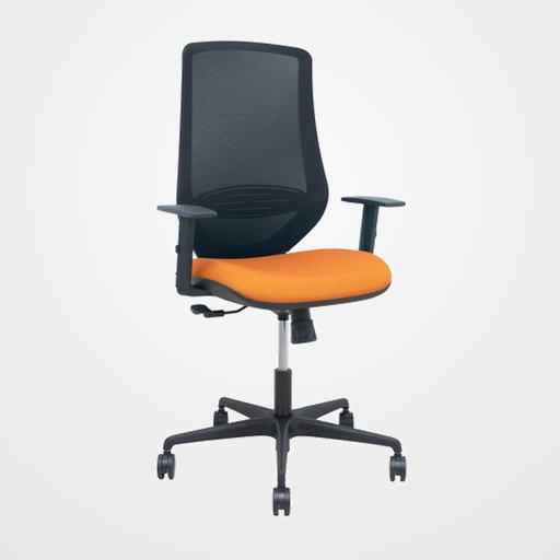 SILLA PIQUERAS Y CRESPO MARDOS BRAZOS REGULABLES ERGONOMICA MECANISMO BASCULANTE RESPALDO MALLA NEGRA ASIENTO TAPIZADO BALI NARANJA