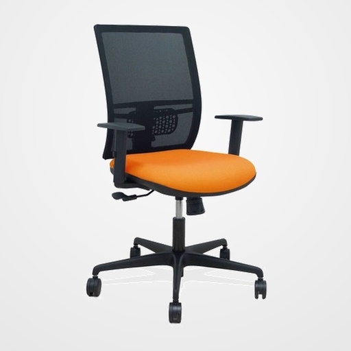 SILLA PIQUERAS Y CRESPO YUNQUERA BRAZOS REGULABLE ERGONOMICA MECANISMO SINCRO RESPALDO MALLA NEGRA ASIENTO TAPIZADO BALI NARANJA
