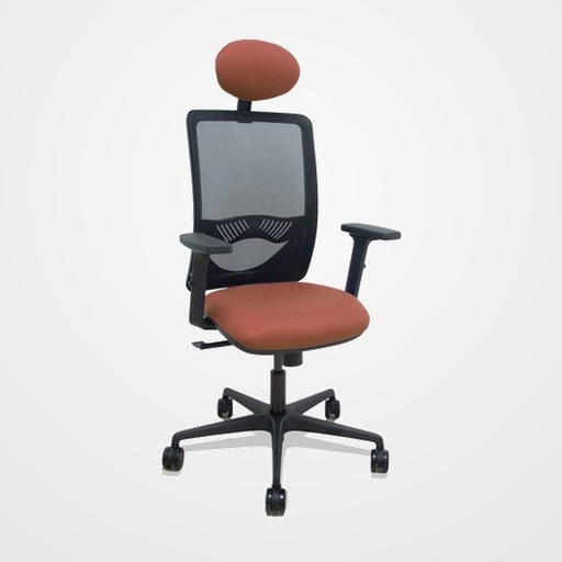 SILLA PIQUERAS Y CRESPO ZULEMA BRAZOS 2D Y APOYO LUMBAR REGULABLES CABECERO FIJO MECANISMO SINCRO RUEDAS NYLON de 65 RESPALDO DE MALLA NEGRA Y ASIENTO TAPIZADO BALI MARRON